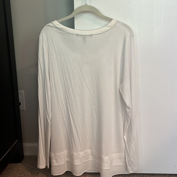 BNWT White House Black Market Ball Chain Long Sleeved Tee - Picture 7 of 7